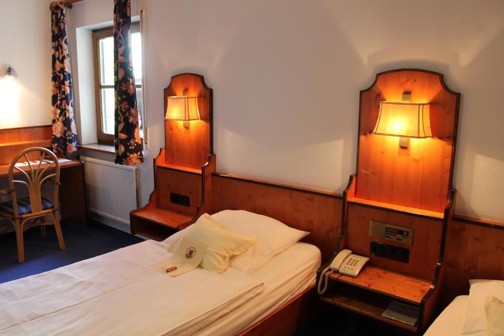 Hotel Hoefler B&B Nuremberg Room photo